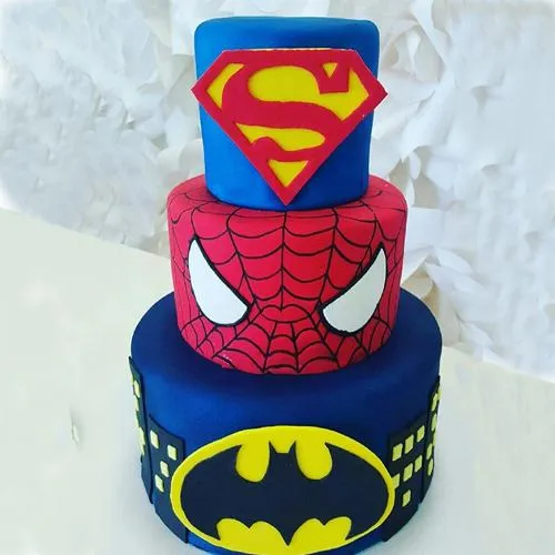 Batman, Superman Cake - CakeCentral.com