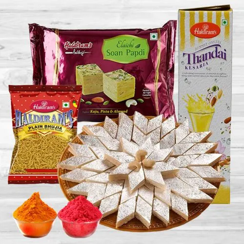 Sweet And Namkeen Combo Gift Pack - Shahi Andaz, Packaging Size: 1050gms at  Rs 315/piece in Delhi