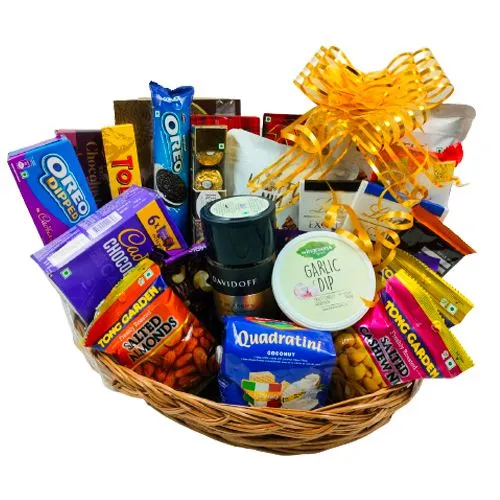 Buy remarkable healthy snacks assortment gift basket in Delhi, Free  Shipping - DelhiOnlineFlorists