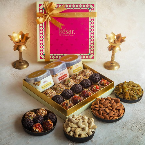 Premium Dry Fruits and Nuts Gift Pack | Ajfan Store